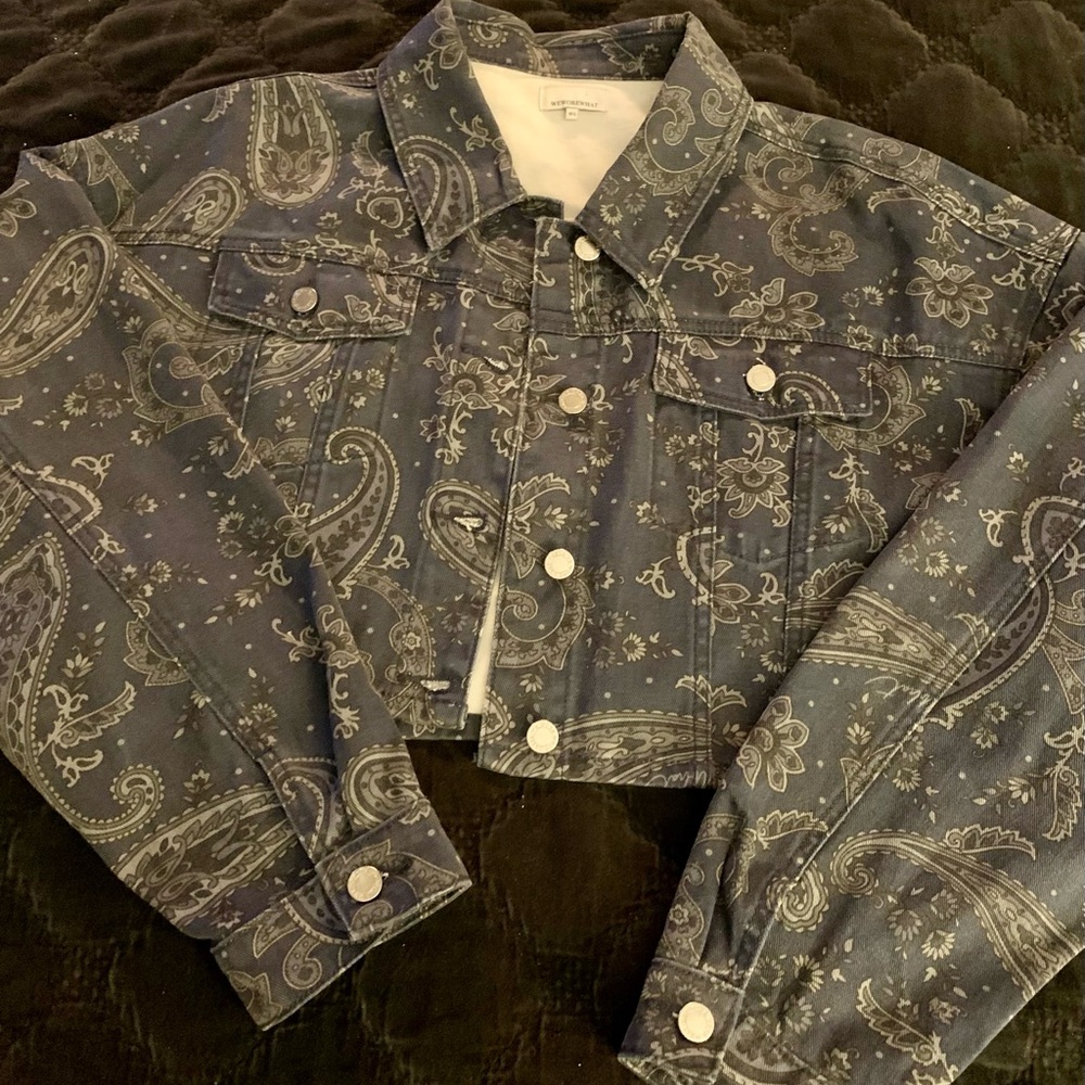 WEWOREWHAT Paisley Cropped Denim Jacket  – Size M/L
